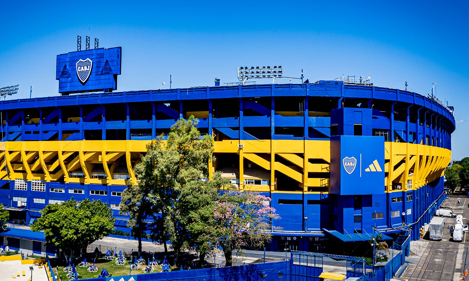 Boca busca ampliar La Bombonera.