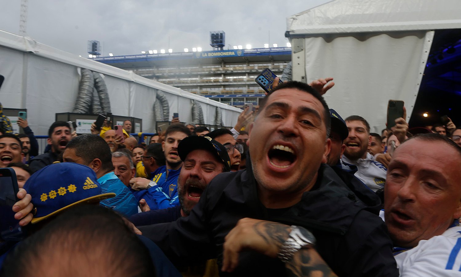 Riquelme hinchas elecciones Boca 2023