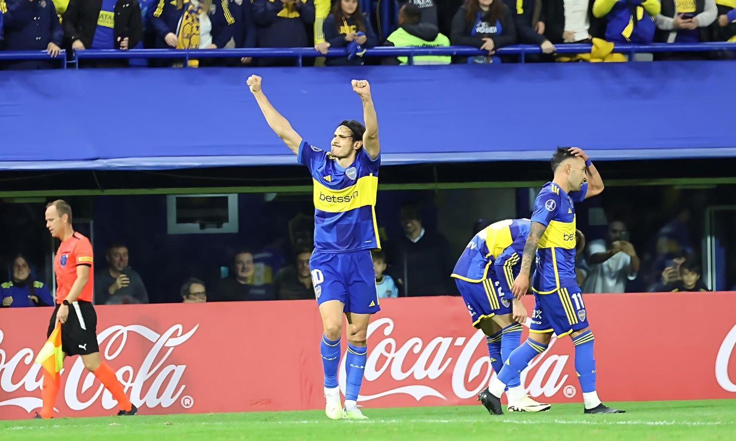 Cavani convirtió el segundo gol de Boca ante Potosí