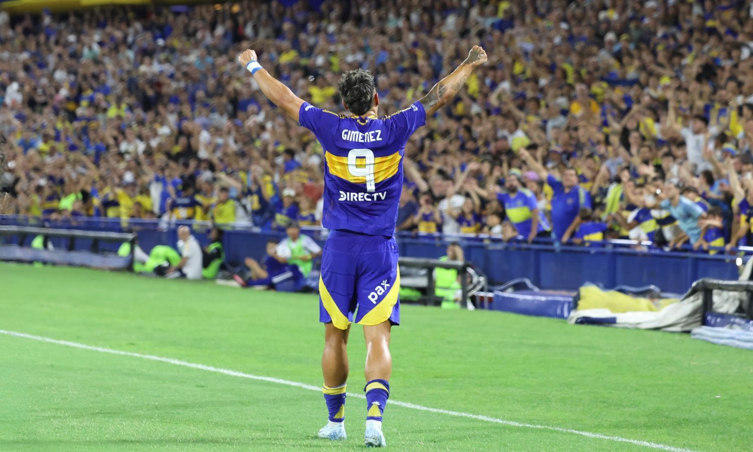 Milton Giménez tras su gol ante Rosario Central.