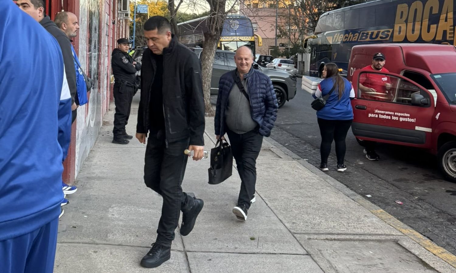Ante el complicado presente: el Beto Marcico pidió “cuidar” a Riquelme Riquelme en La Paternal 13725