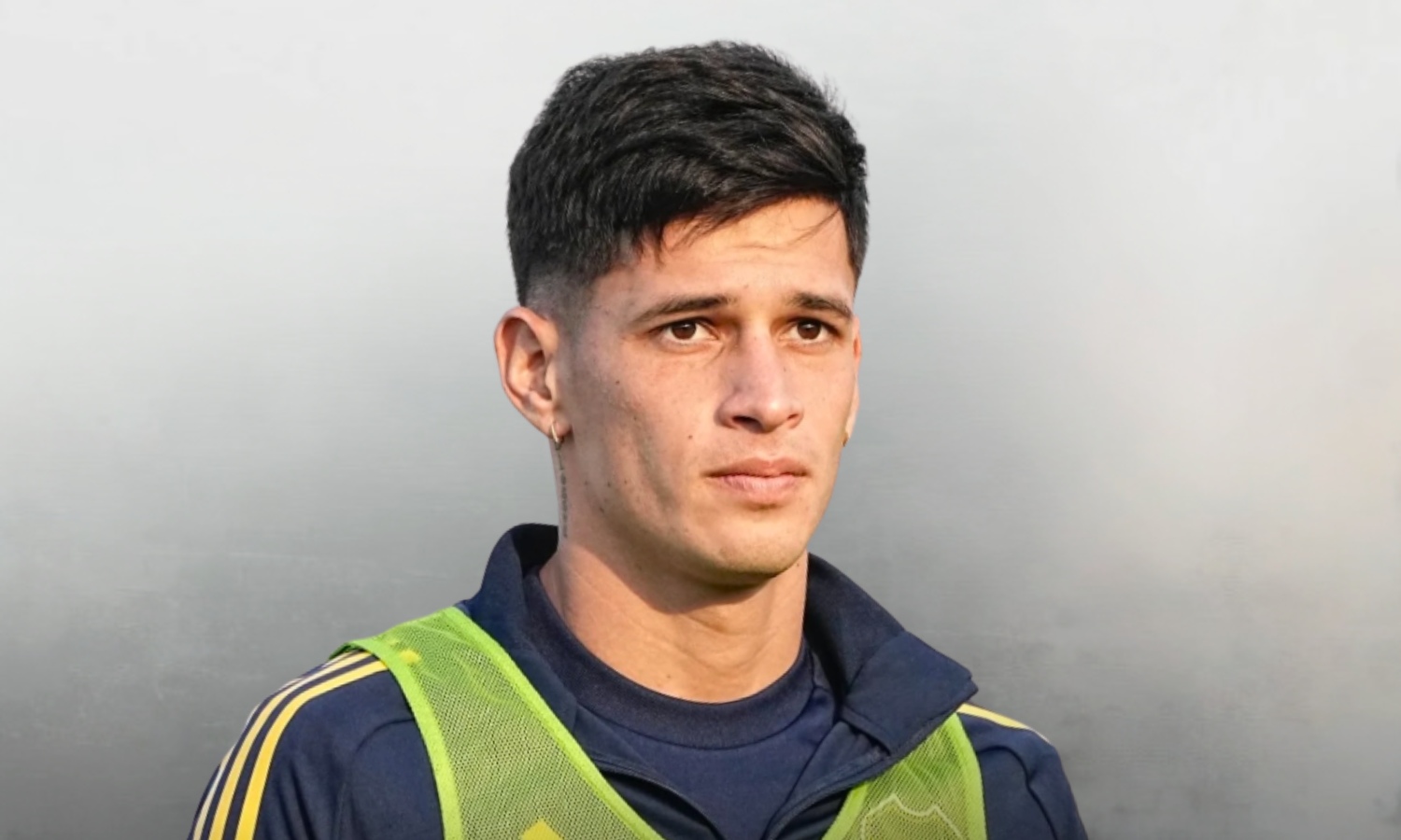 Nuevo dolor de cabeza para Claudio Úbeda: otro titular se ausentó del entrenamiento Brian Aguirre Boca