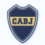 Inspirada en la historia: así será la nueva camiseta alternativa de Boca Escudo nueva alternativa Boca 2627
