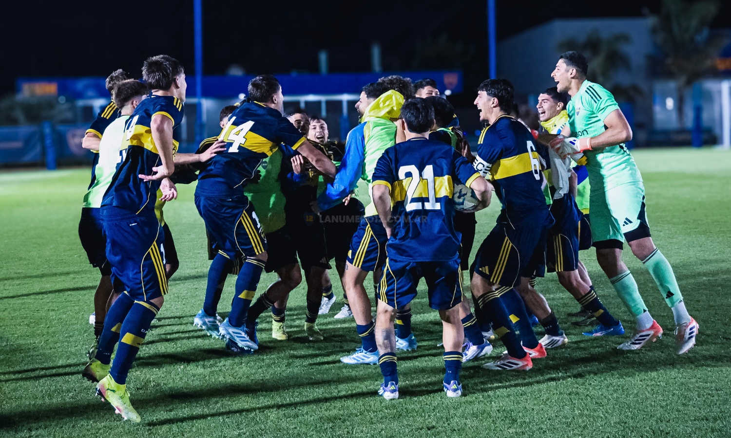 Festejo Boca reserva