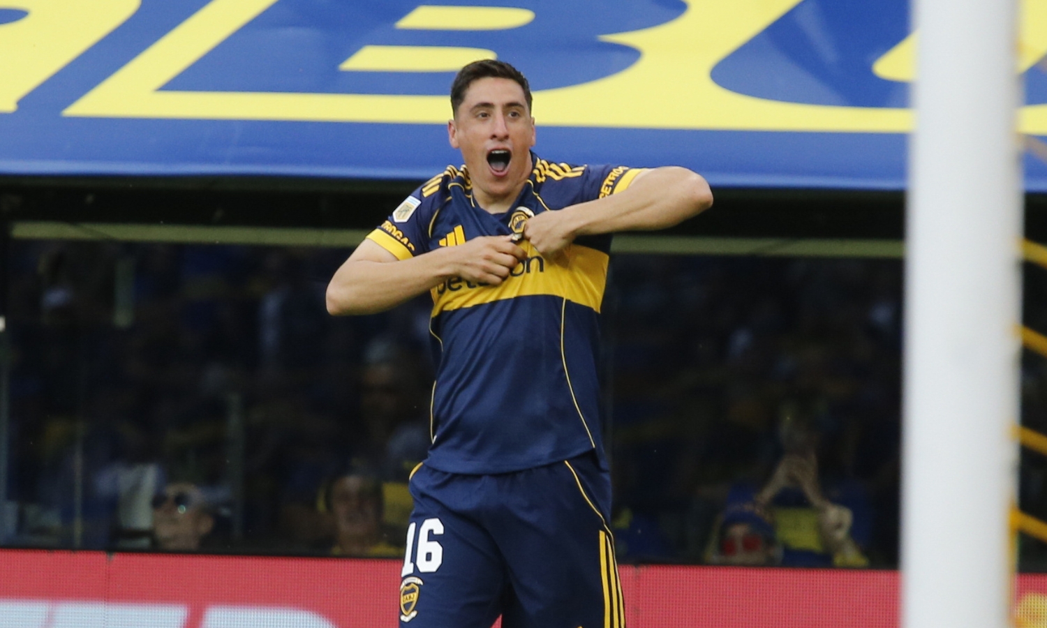 A la par de los ídolos: el récord que alcanzó Merentiel tras su gol a River Merentiel gol a River 11112025