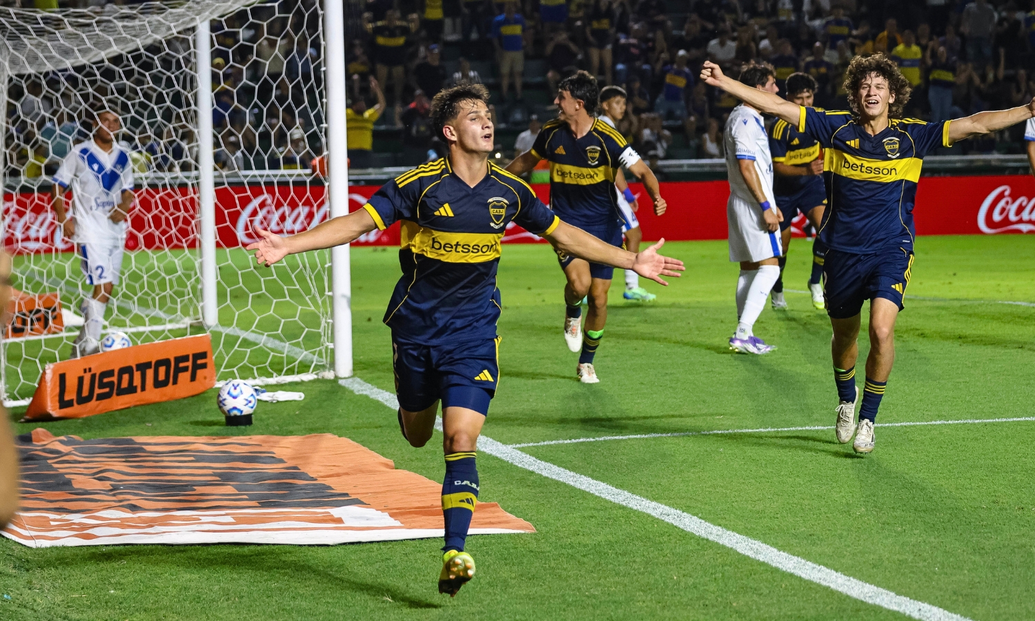 Festejo Iker Zufiaurre Boca vs Velez Trofeo de Campeones