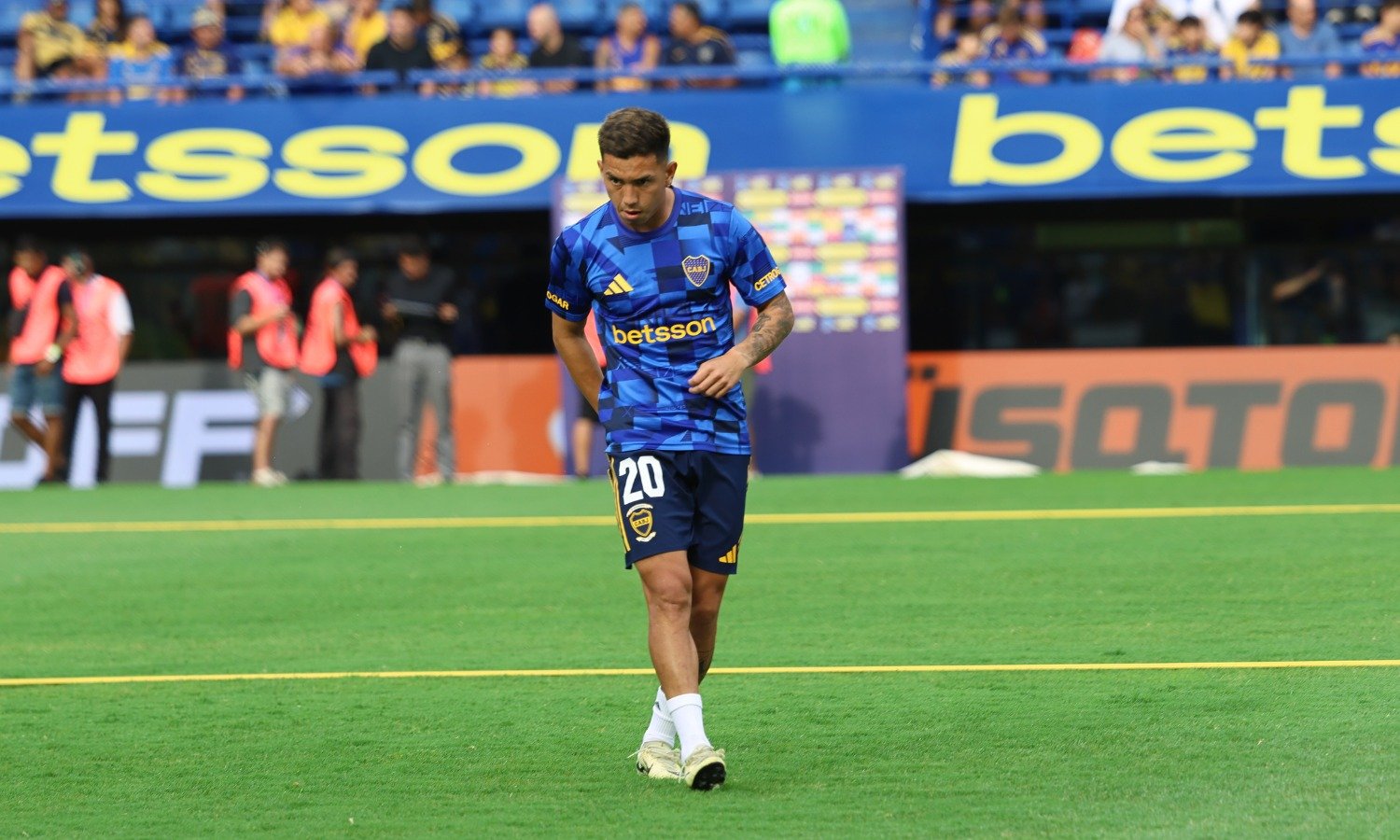 Descartado ante Estudiantes: el titular de Boca que encendió las alarmas Alan Velasco Boca