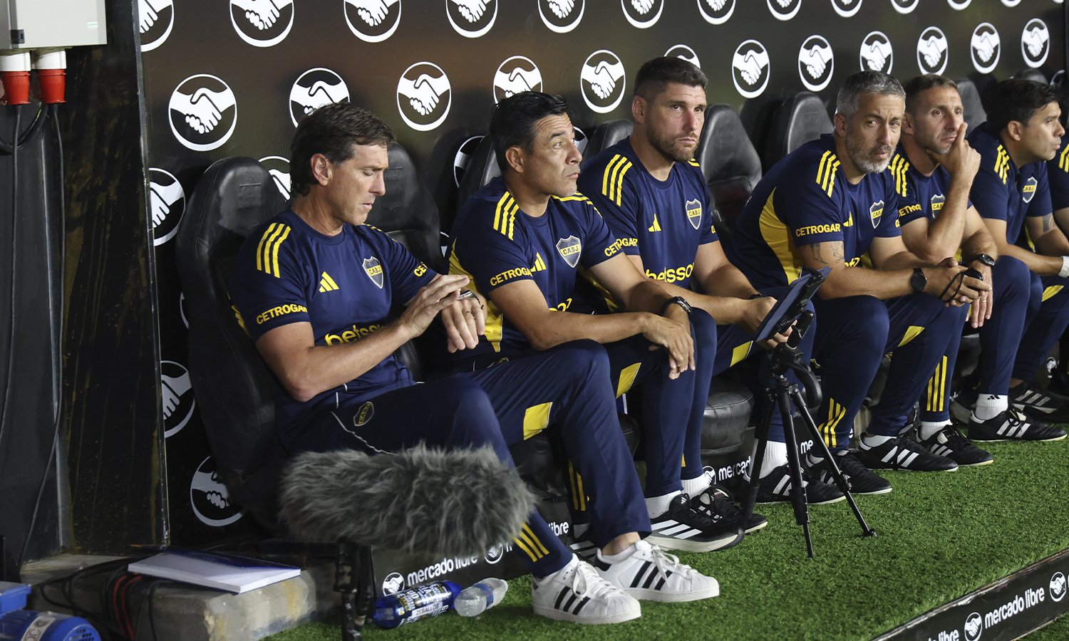 Úbeda los necesita: el DT avisó cuando podrán debutar los refuerzos Claudio Ubeda banco Boca vs Estudiantes Apertura 2026