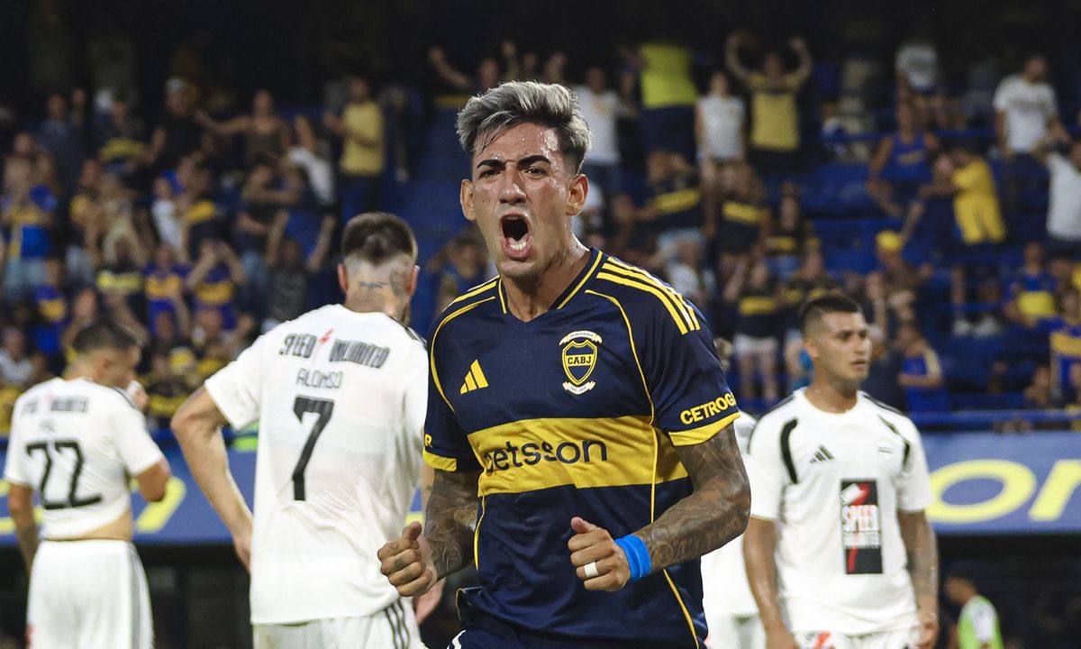 Festejo gol Lautaro Di Lollo Boca vs Riestra 