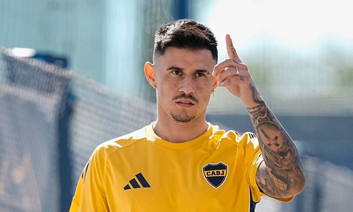 Adam Bareiro durante su primer entrenamiento en Boca