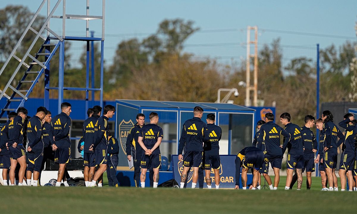 Jugadores entrenamiento Boca
