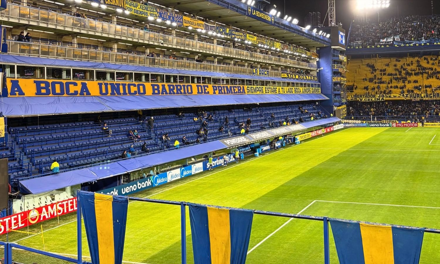 Campo de juego de La Bombonera franja 