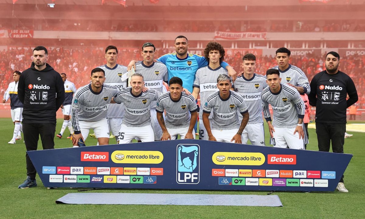 La formación inicial de Boca frente a Independiente.