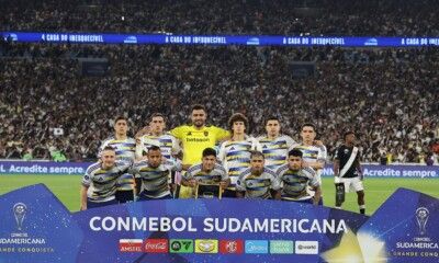 La formación inicial de Boca frente a Vasco da Gama en el Maracaná.